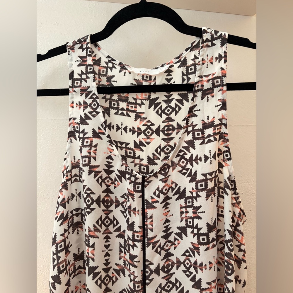 Lush High-Low Tunic - Picture 4 of 10